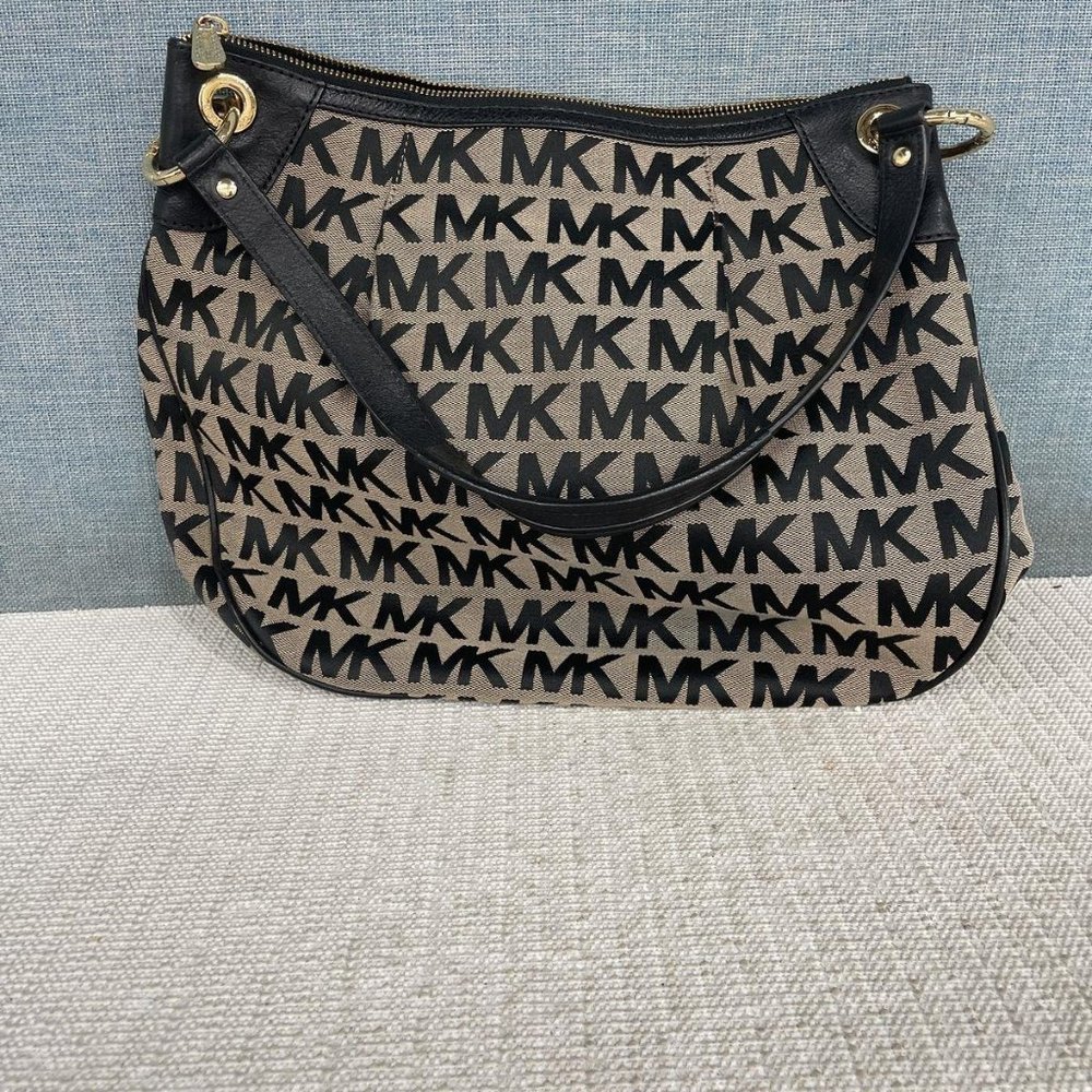 Michael Kors Womens Brown Signature Print Single Strap Zipper Shoulder Bag